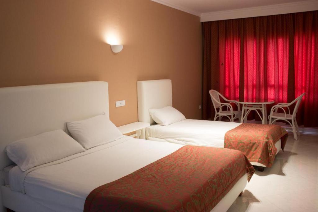 Azayla Hotel 2*